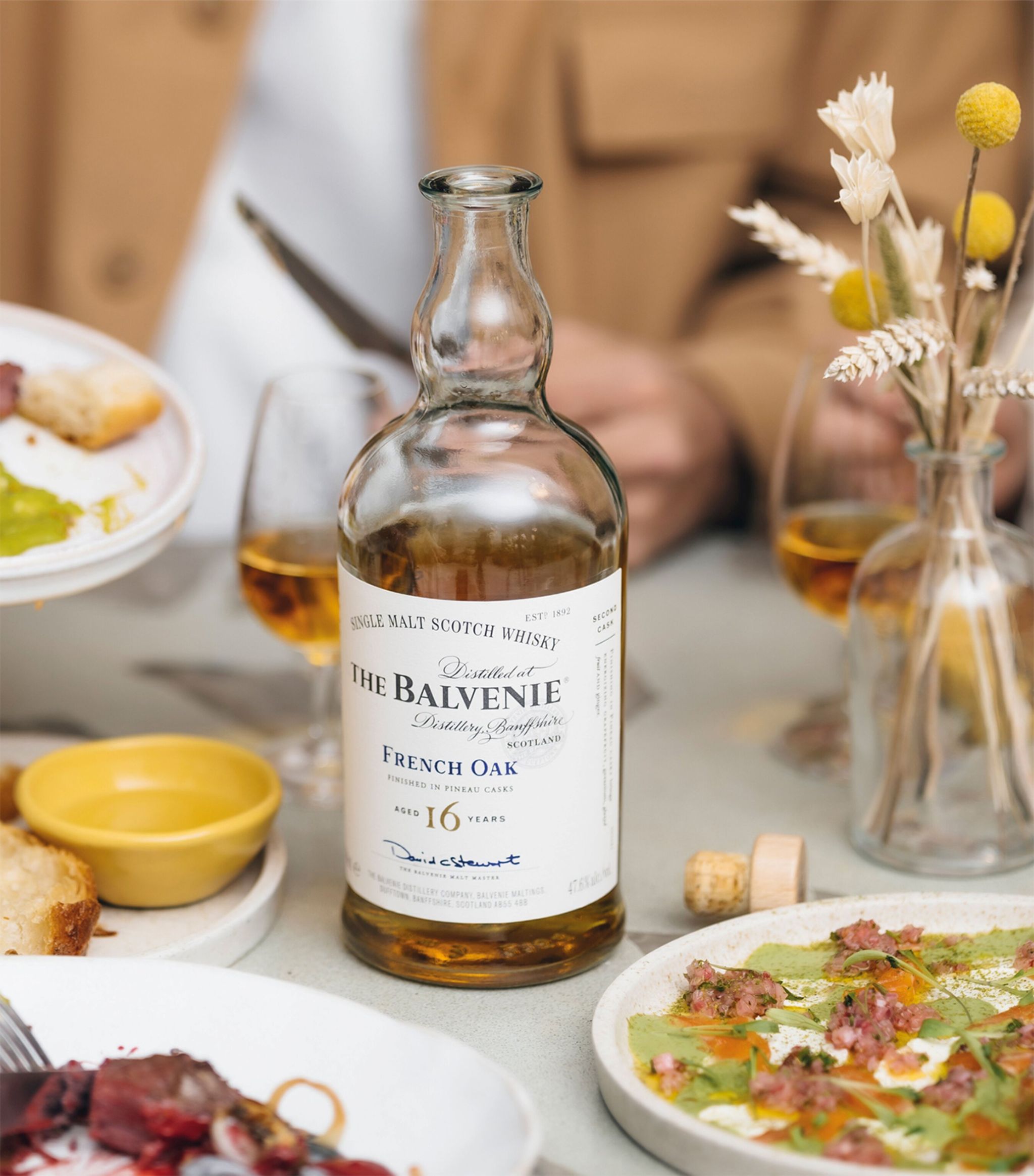 BALVENIE 16: KHÁM PHÁ SỰ KHÁC BIỆT TRONG NGHỆ THUẬT Ủ THÙNG GỖ SỒI