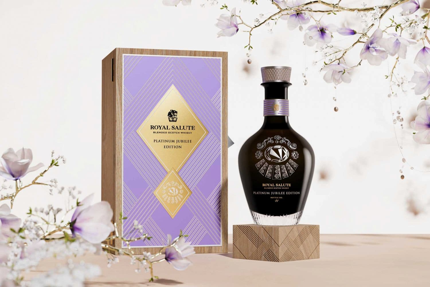 Rượu Royal Salute Platinum Jubilee Kent Amethyst