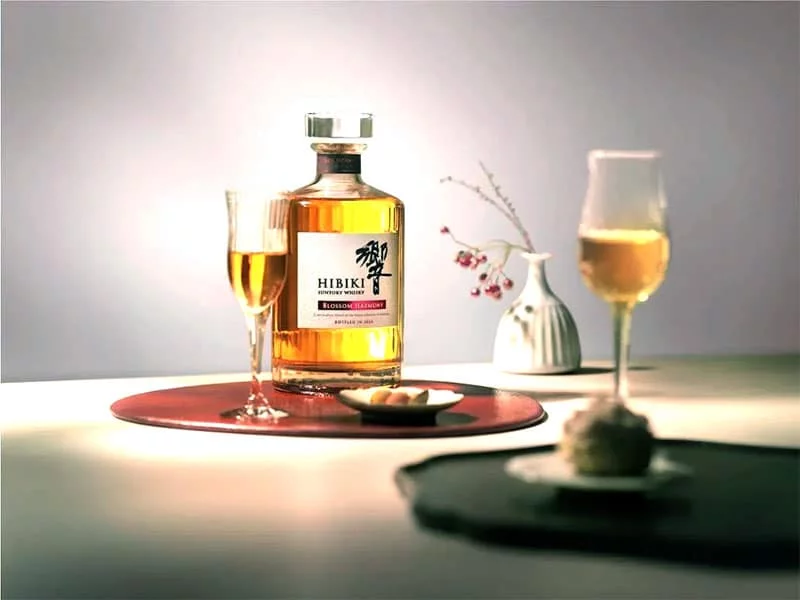 Rượu Hibiki Blossom Harmony Limited 2022