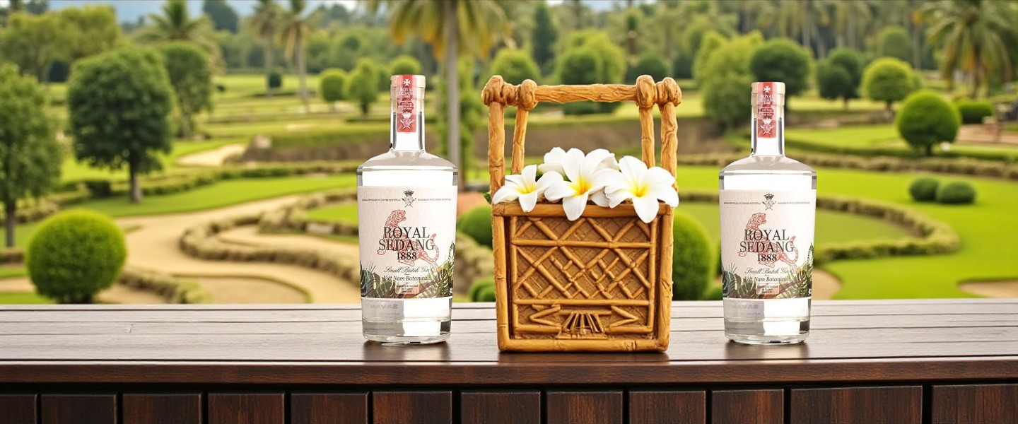 Rượu Gin Royal Sedang 1888