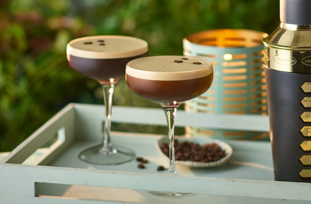 Hướng dẫn 5 công thức Cocktail kinh điển từ nền rượu vodka
